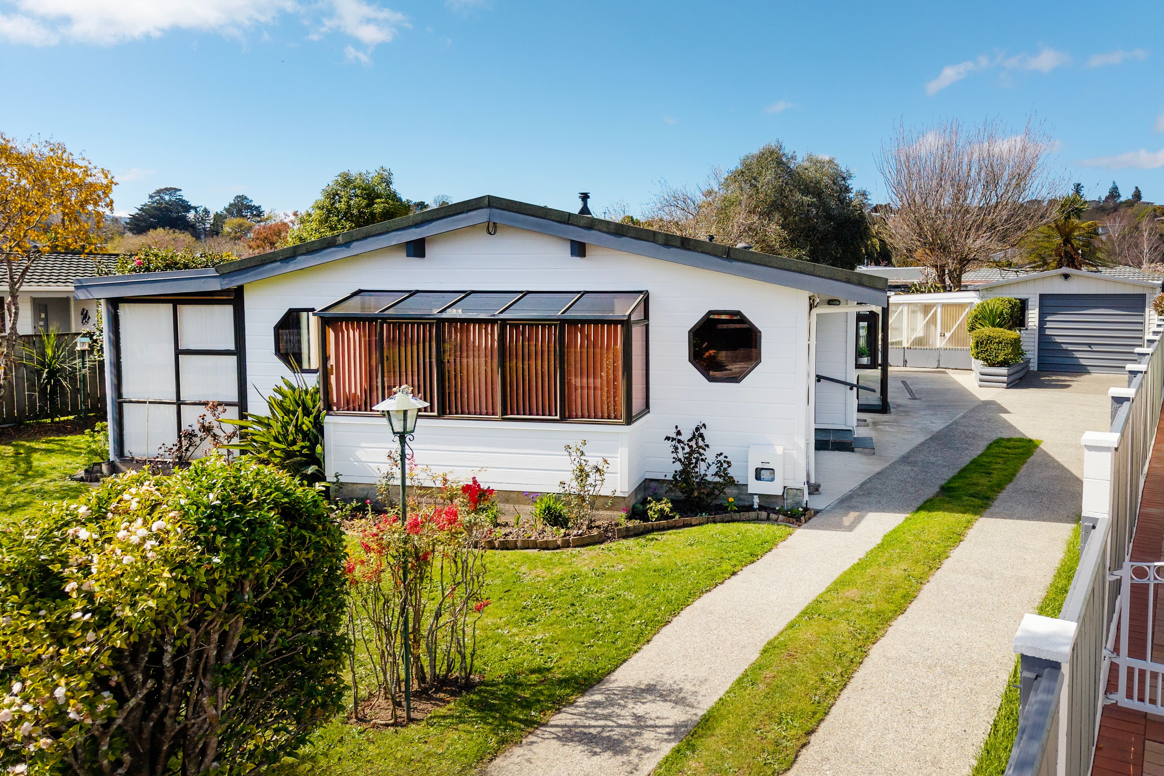 8 Roband Crescent, Brown Owl, Brown Owl, Upper Hutt City, Wellington | Tall Poppy