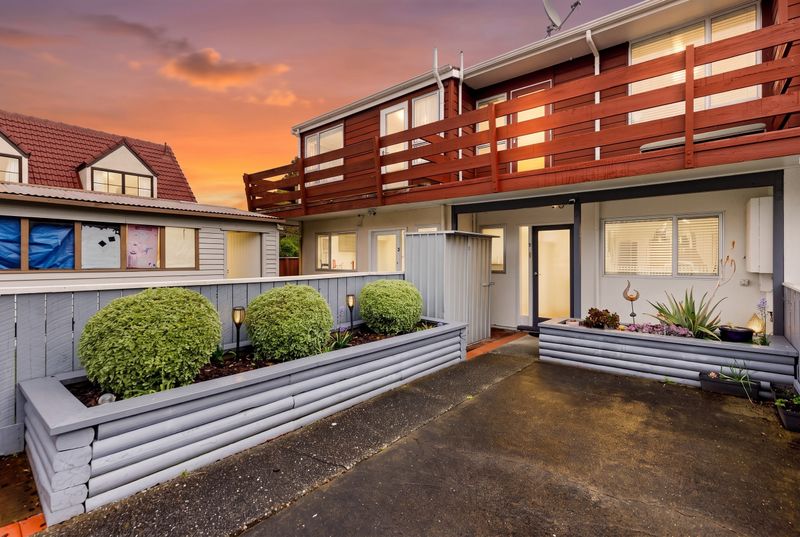 8/8 Tawai Street, Trentham, Upper Hutt City