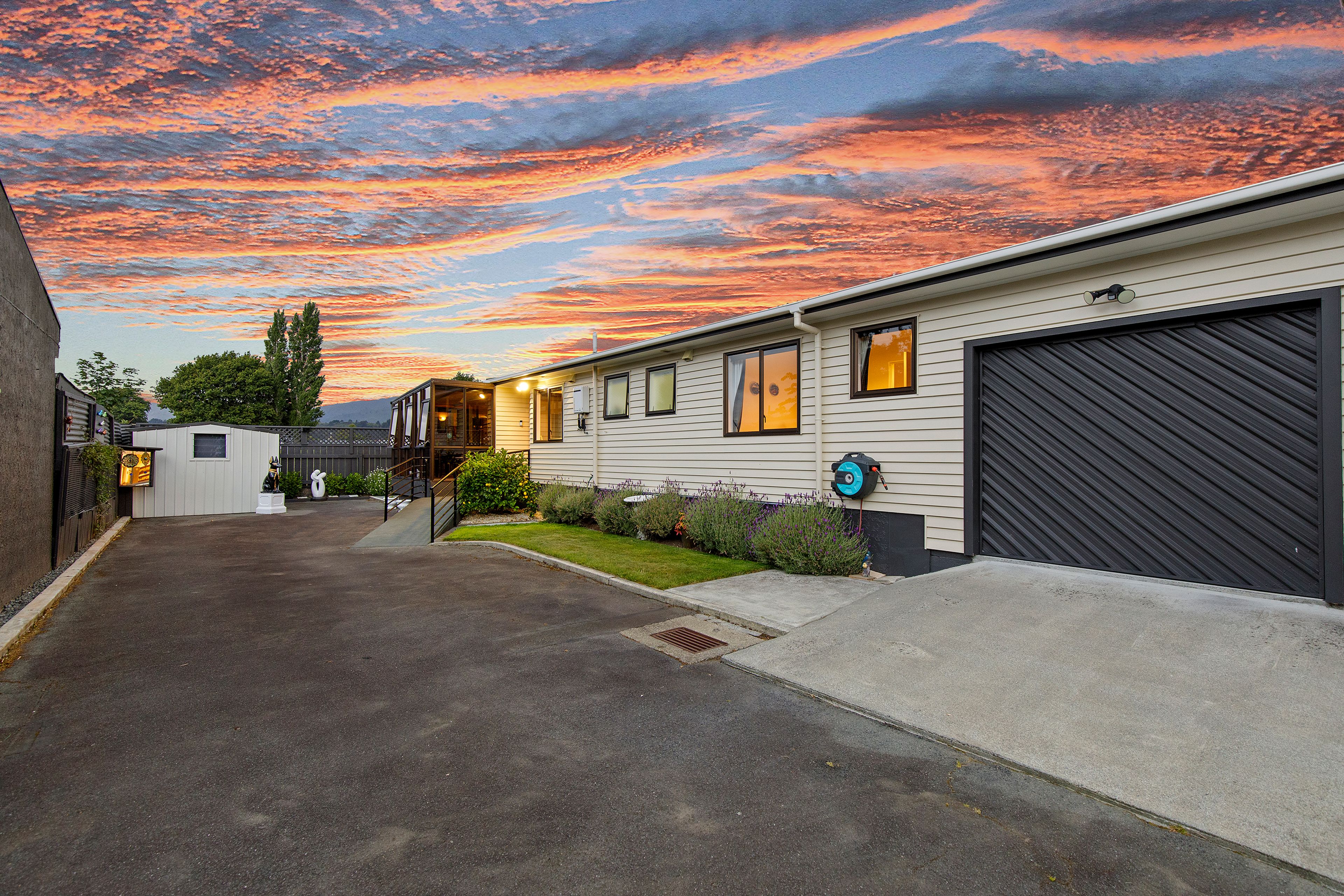 10A Whitley Avenue, Ebdentown, Upper Hutt City, Wellington | Tall Poppy