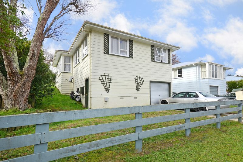 10 Speargrass Grove, Timberlea, Upper Hutt City