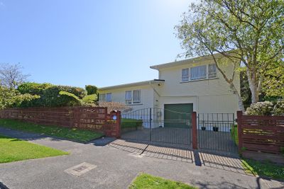 26 McGowan Road, Wainuiomata, Lower Hutt City, Wellington | Tall Poppy 
