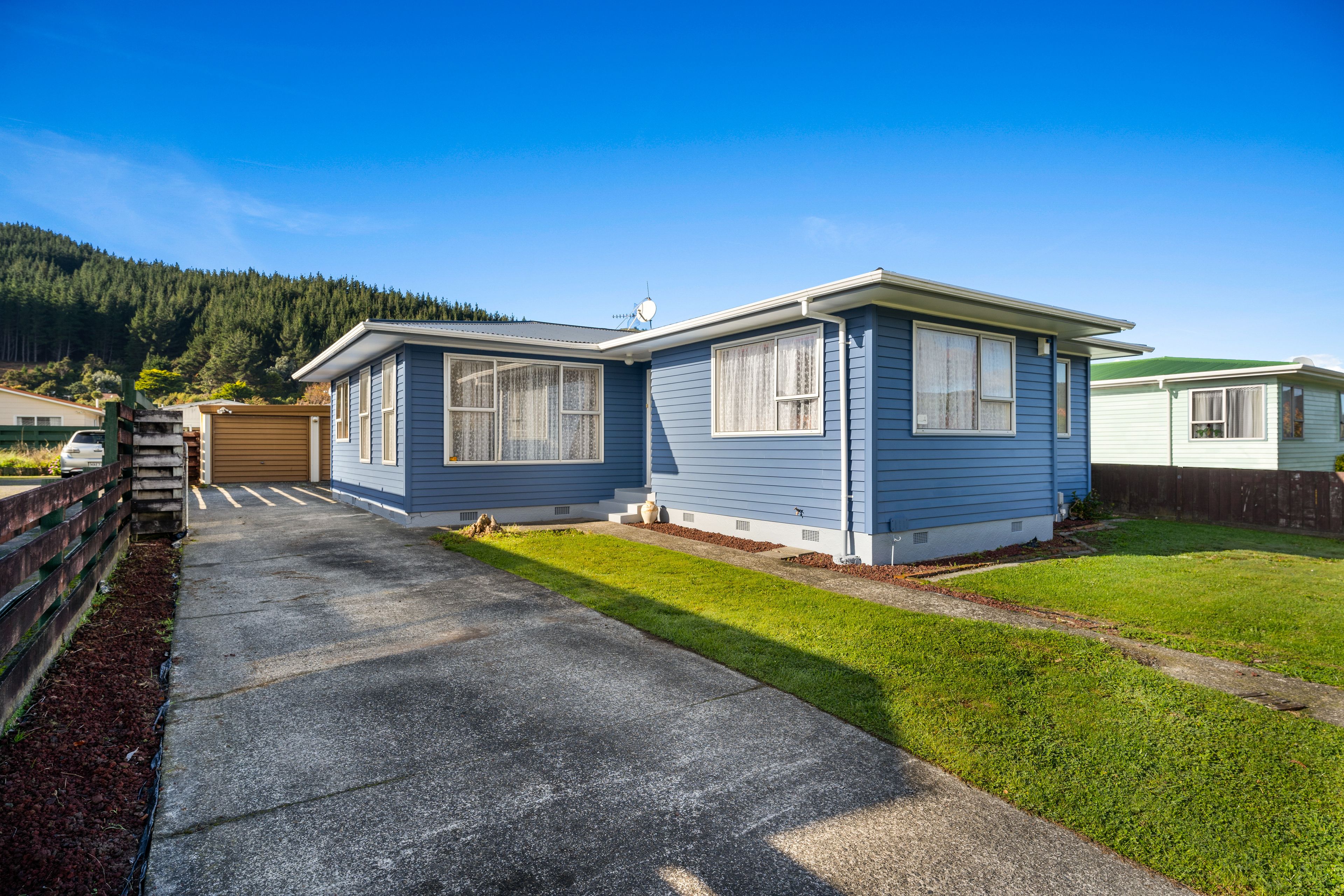 174 Wise Street, Wainuiomata, Lower Hutt City, Wellington | Tall Poppy