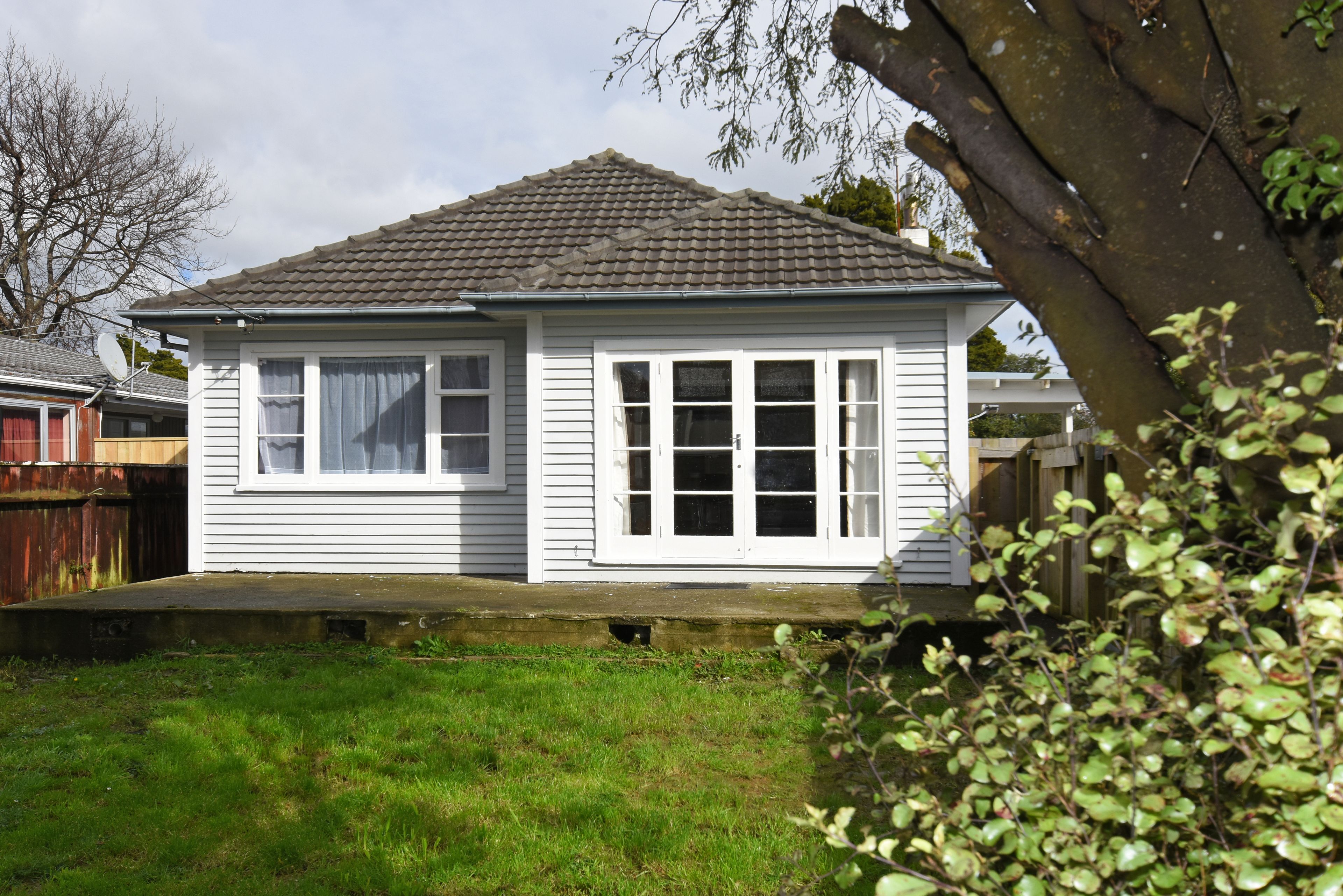 8 Mangaroa Hill Road, Maoribank, Upper Hutt City, Wellington | Tall Poppy