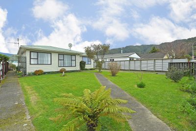 10 Parkway, Wainuiomata, Lower Hutt City, Wellington | Tall Poppy 
