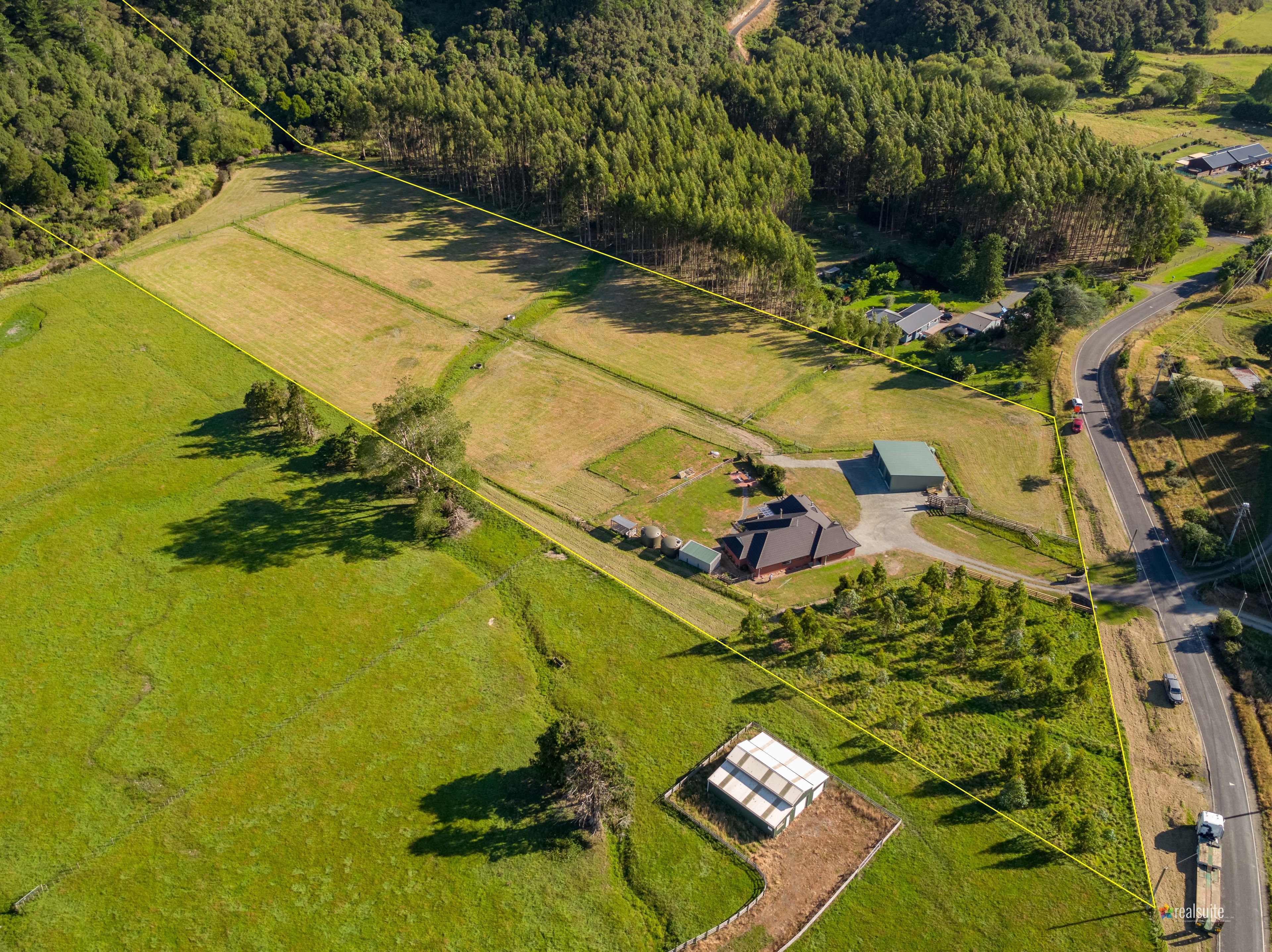 776 Whitemans Valley Road, Whitemans Valley, Upper Hutt City, Wellington | Tall Poppy