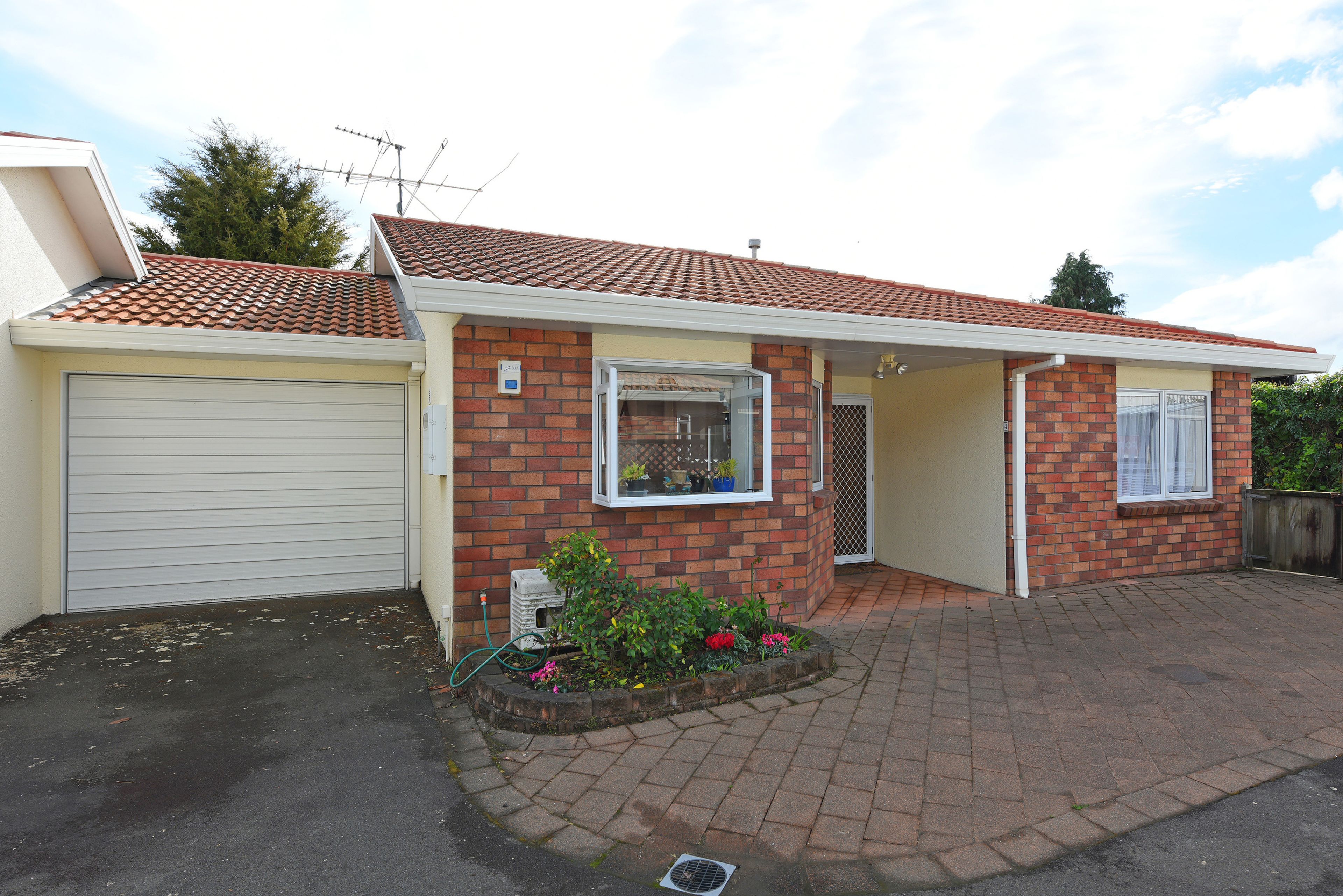 4/27 Lane Street, Wallaceville, Upper Hutt City, Wellington | Tall Poppy