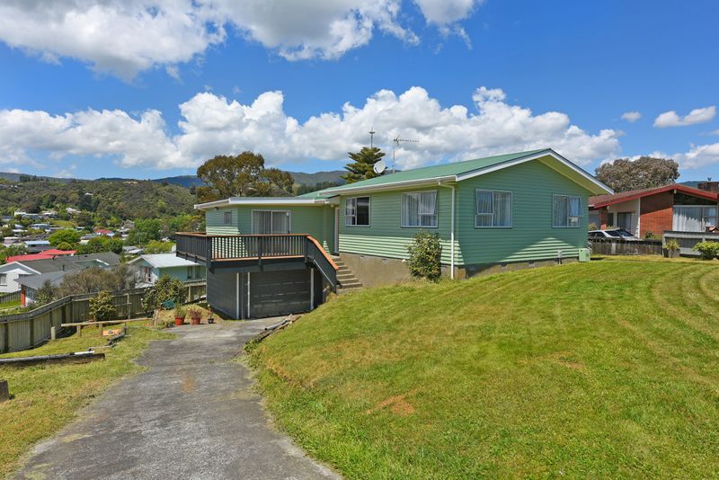 62 Aniseed Grove, Timberlea, Upper Hutt City