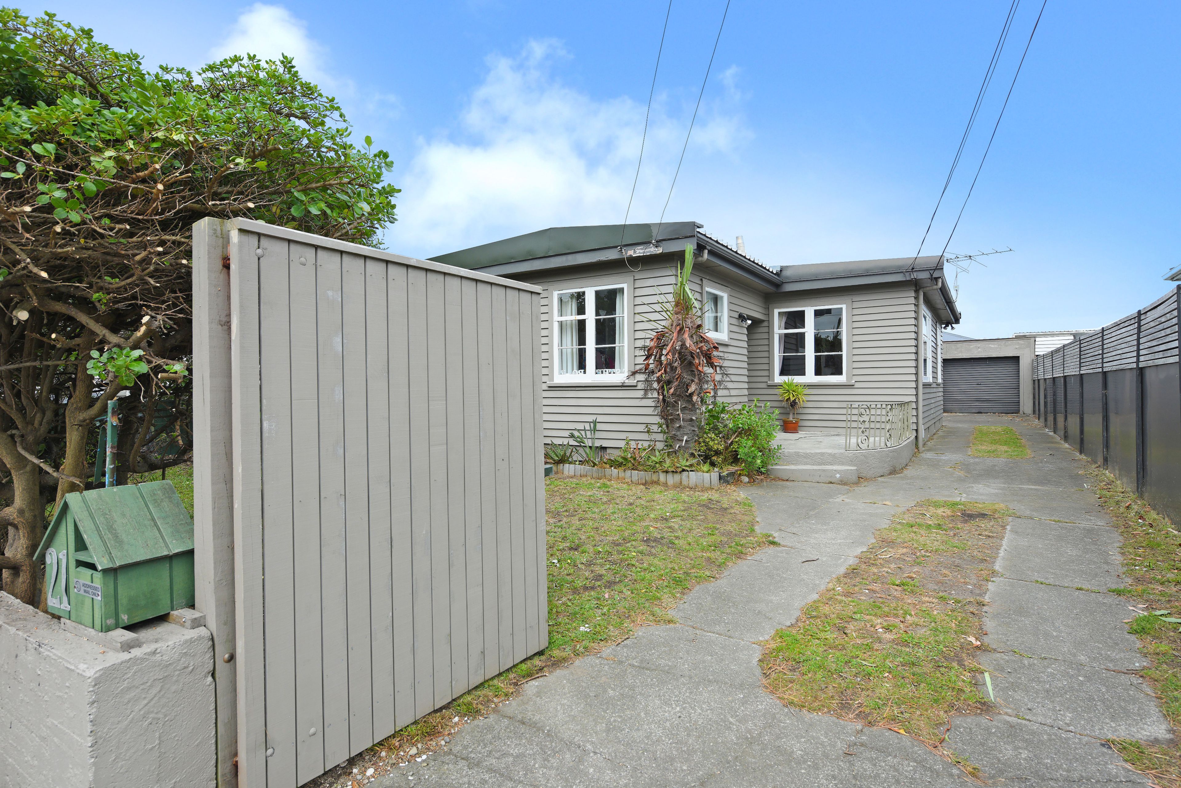 21 East Street, Petone, Lower Hutt City, Wellington | Tall Poppy