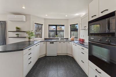 22 Granville Street, Silverstream, Upper Hutt City, Wellington | Tall Poppy 