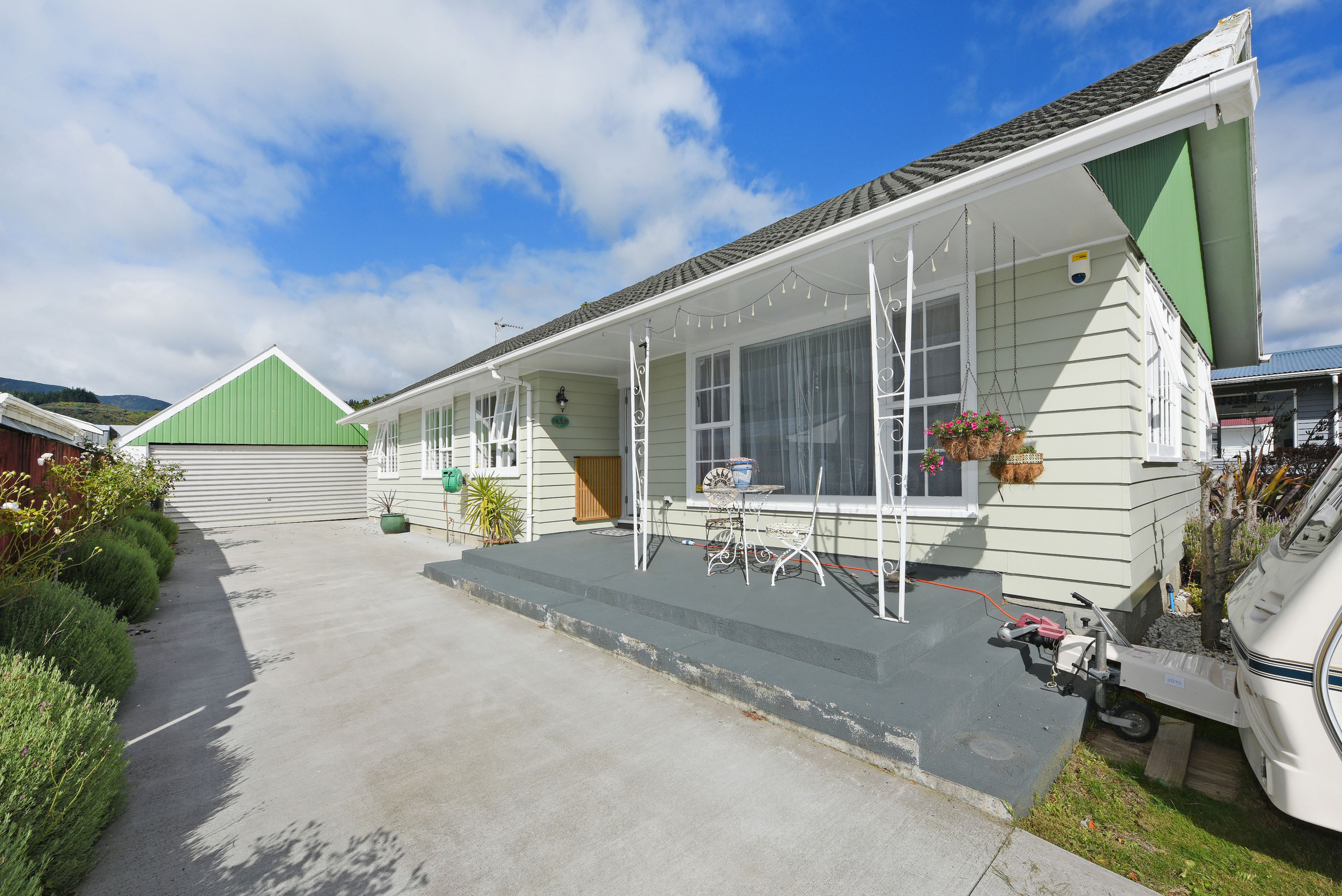 5 Riversdale Road, Clouston Park, Upper Hutt City, Wellington | Tall Poppy