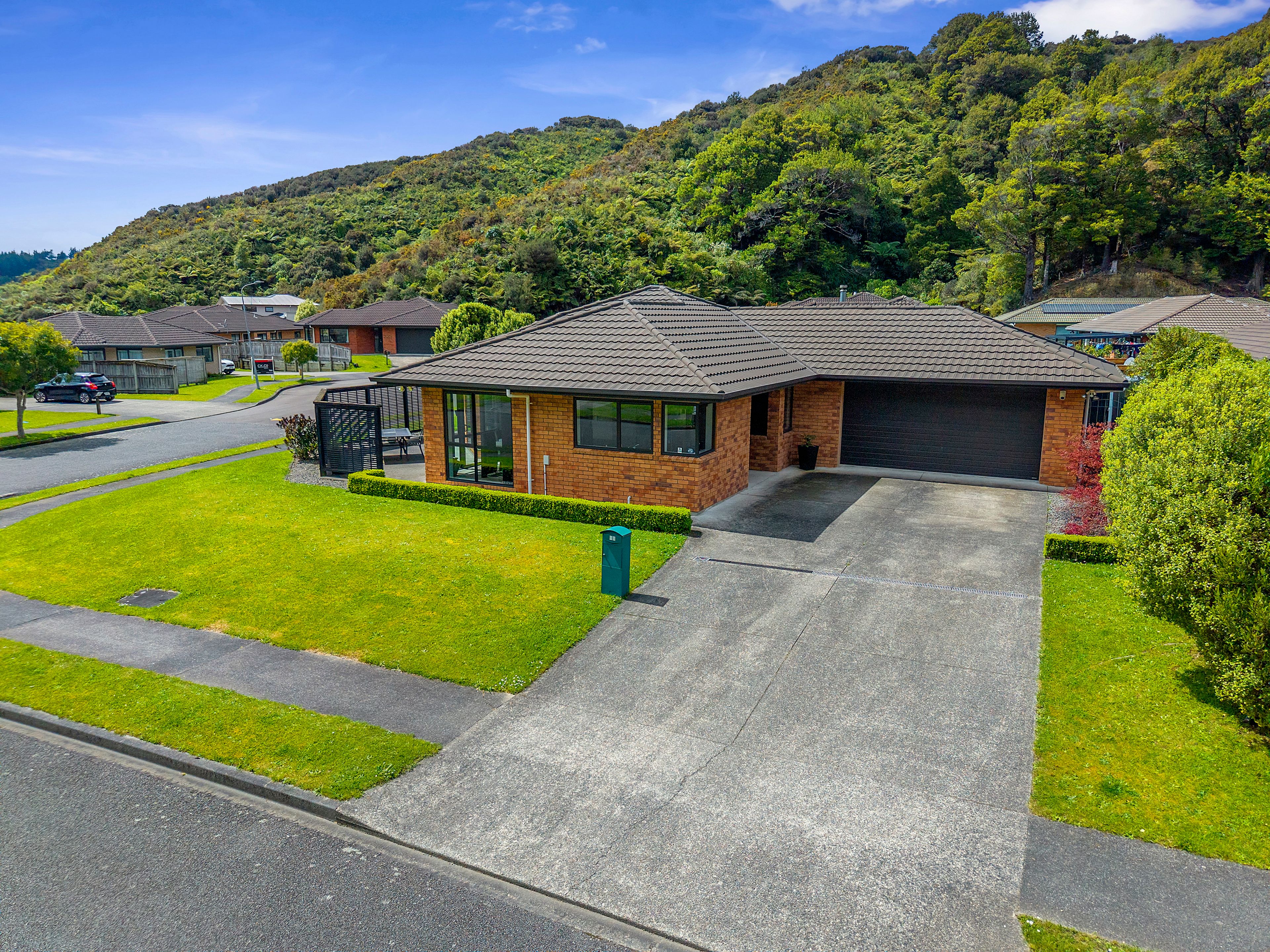 15 Aragon Grove, Kingsley Heights, Upper Hutt City, Wellington | Tall Poppy