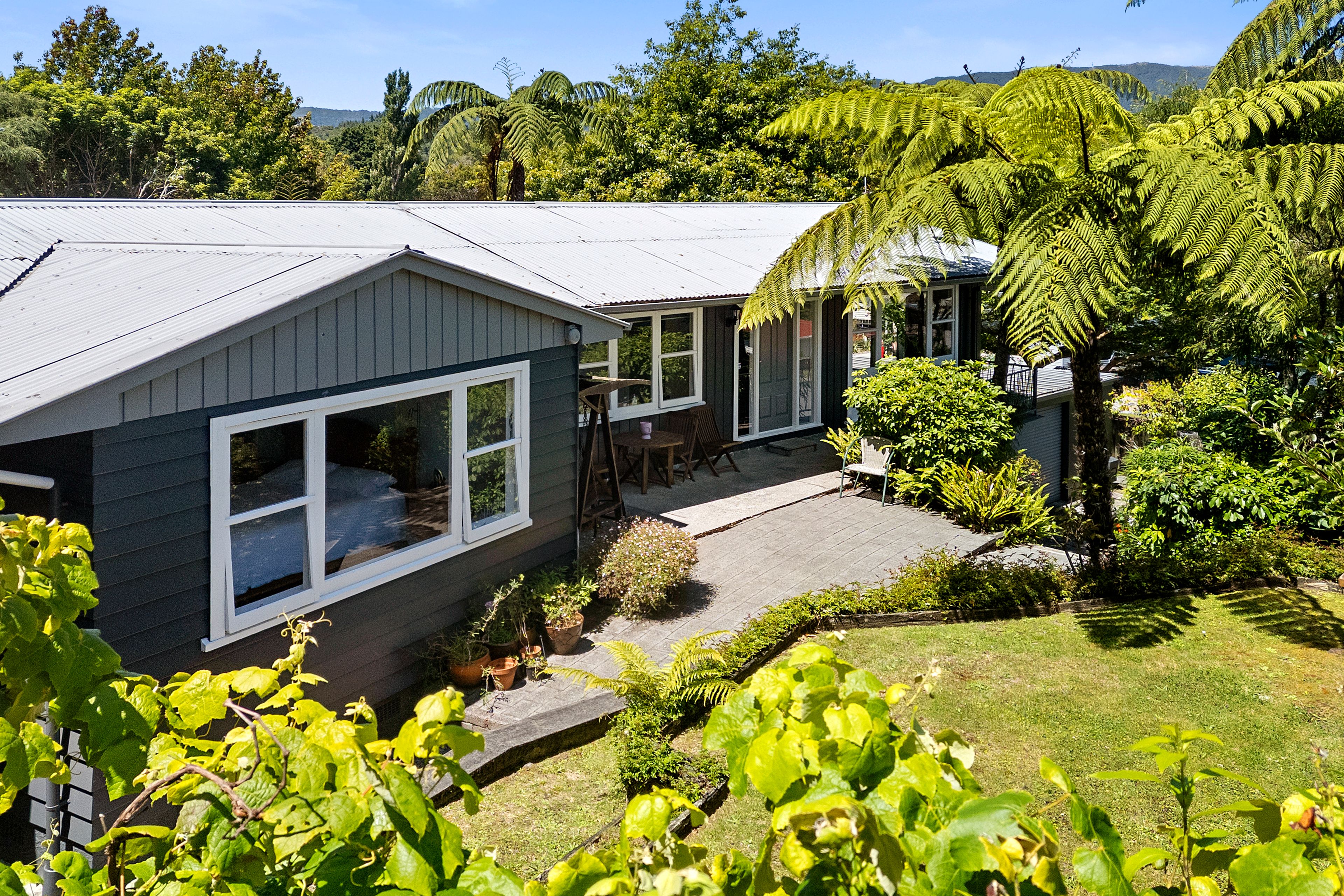 7 Dawn Grove, Brown Owl, Upper Hutt City, Wellington | Tall Poppy