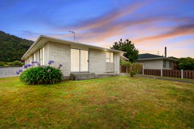 102 Pasadena Crescent, Totara Park, Upper Hutt City, Wellington | Tall Poppy 