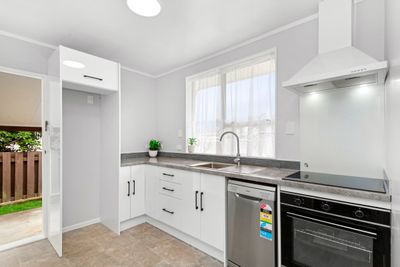 102 Pasadena Crescent, Totara Park, Upper Hutt City, Wellington | Tall Poppy 