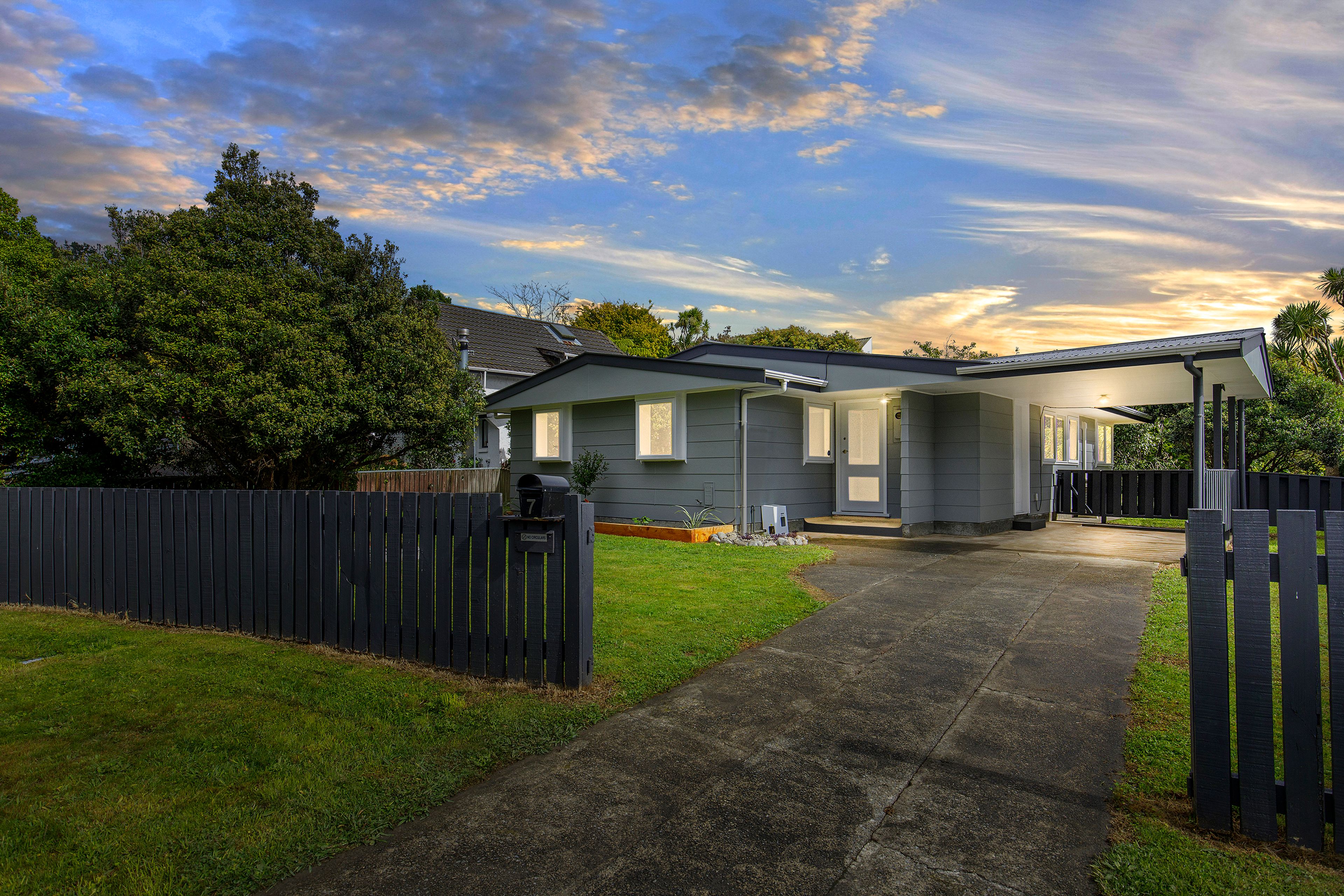 7 Dunsandel Grove, Silverstream, Upper Hutt City, Wellington | Tall Poppy