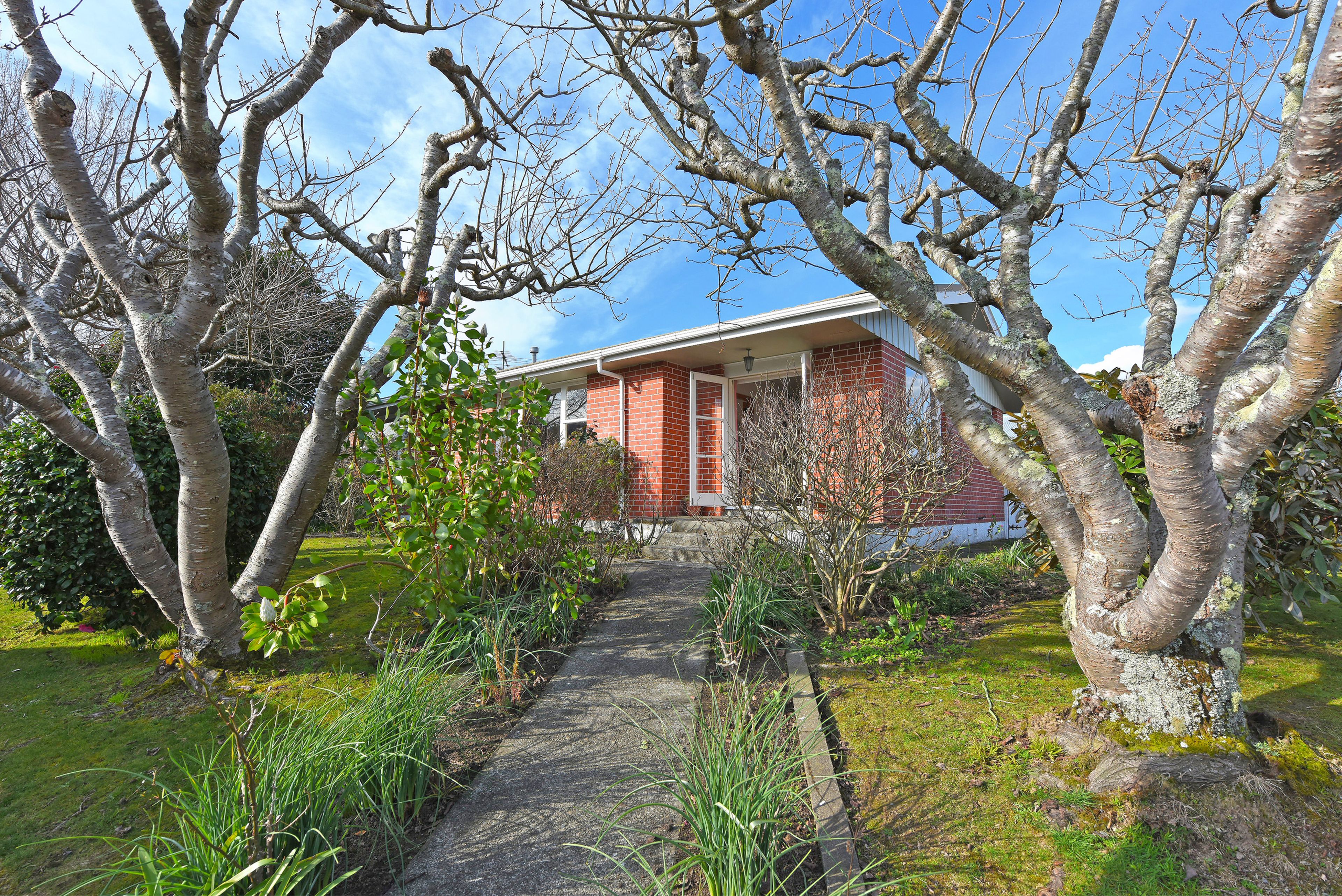 135 Clouston Park Road, Clouston Park, Upper Hutt City, Wellington | Tall Poppy