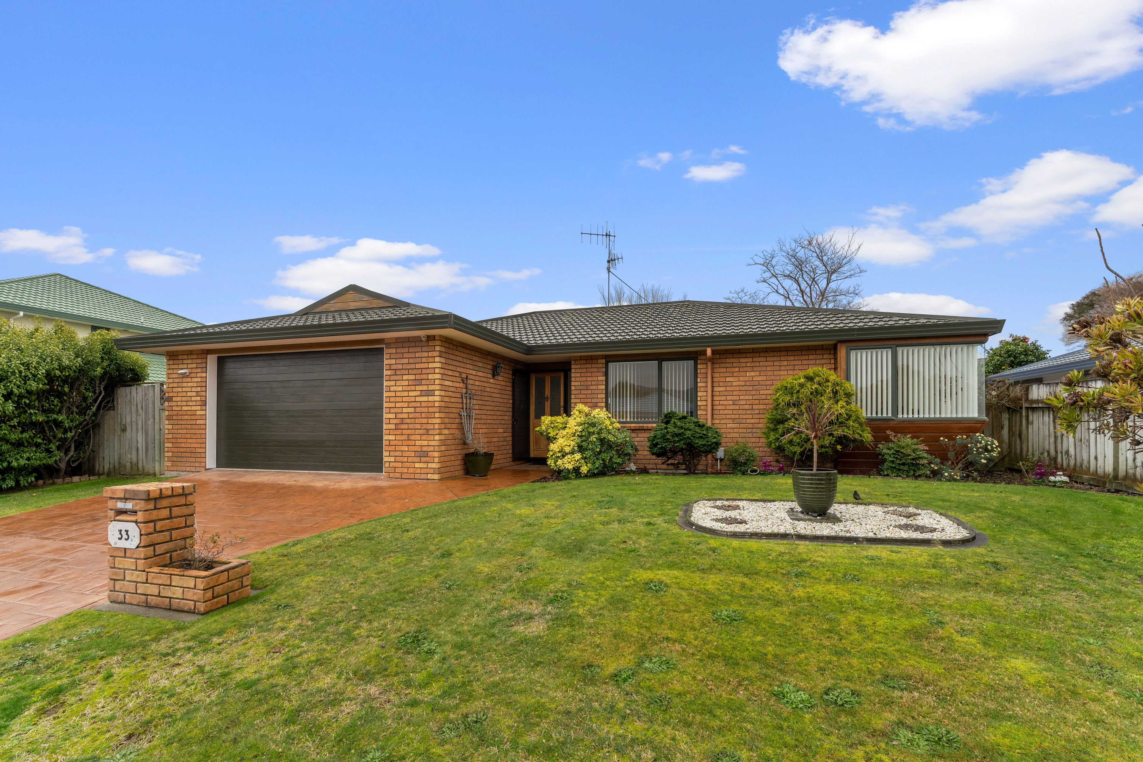 33 College Drive, Paraparaumu, Kapiti Coast, Wellington | Tall Poppy