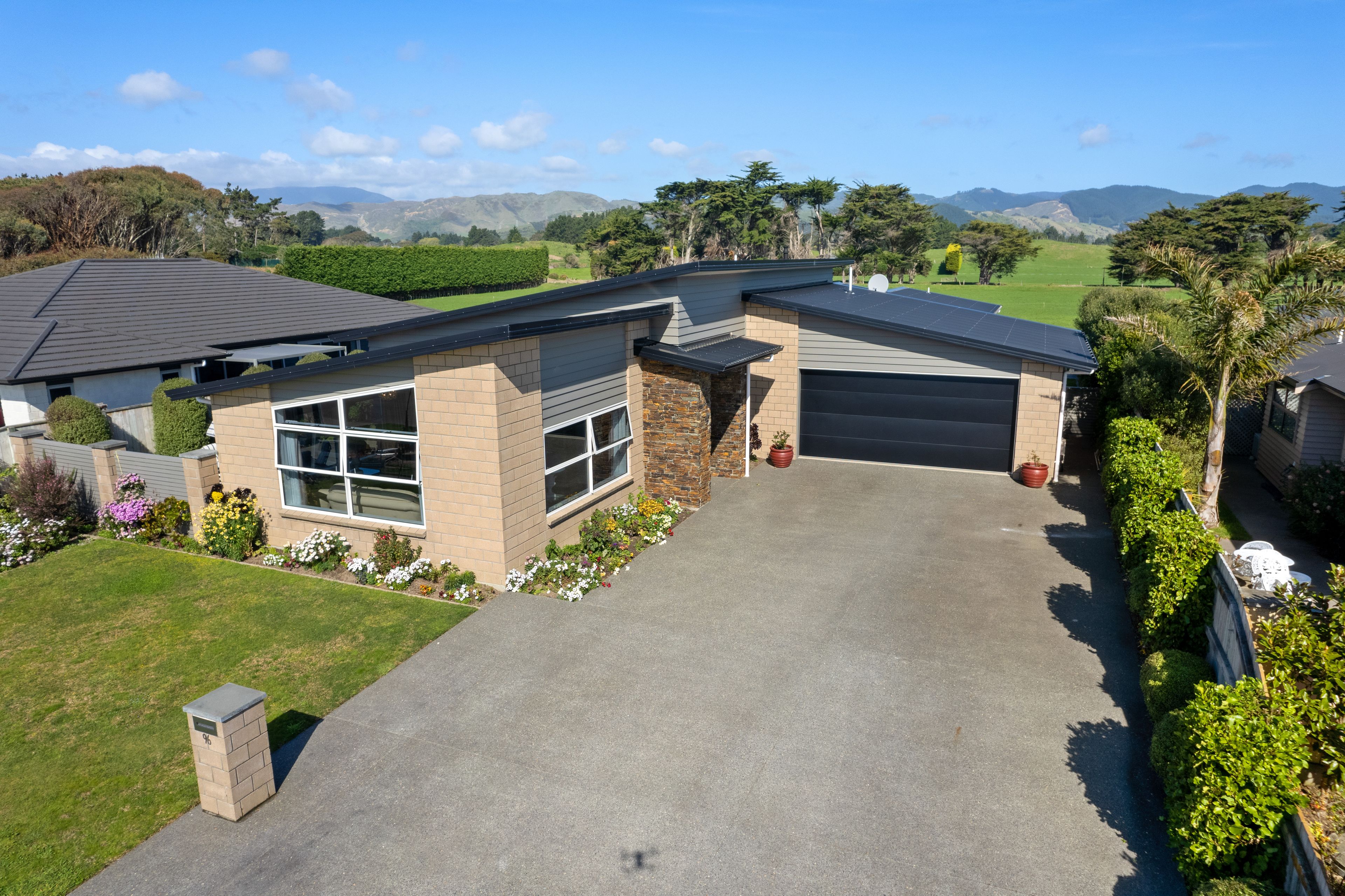 96 The Drive, Paraparaumu Beach, Kapiti Coast, Wellington | Tall Poppy