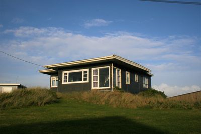 33 Nelson Street, Foxton Beach, Horowhenua, Manawatu | Tall Poppy 
