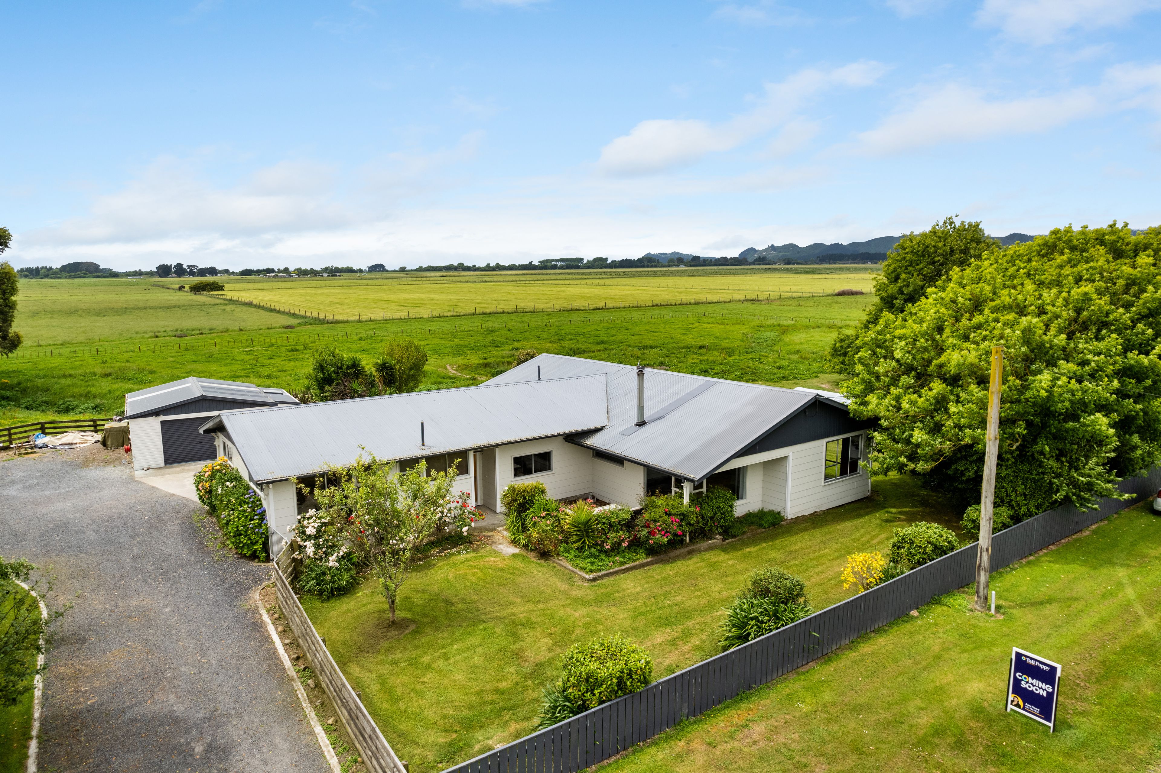 178 Waikawa Beach Road, Manakau, Horowhenua, Manawatu | Tall Poppy