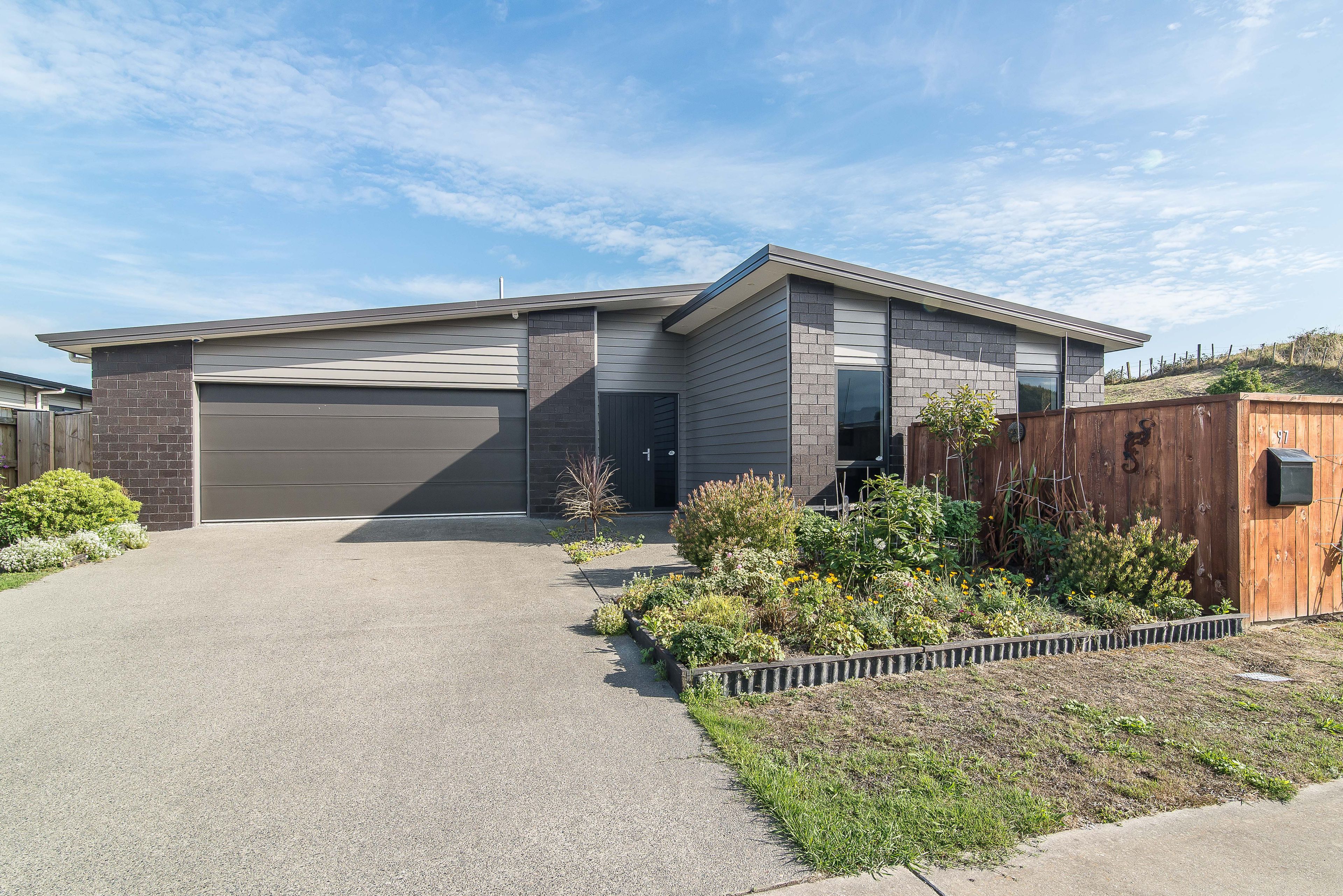 97 The Drive, Paraparaumu Beach, Kapiti Coast, Wellington | Tall Poppy