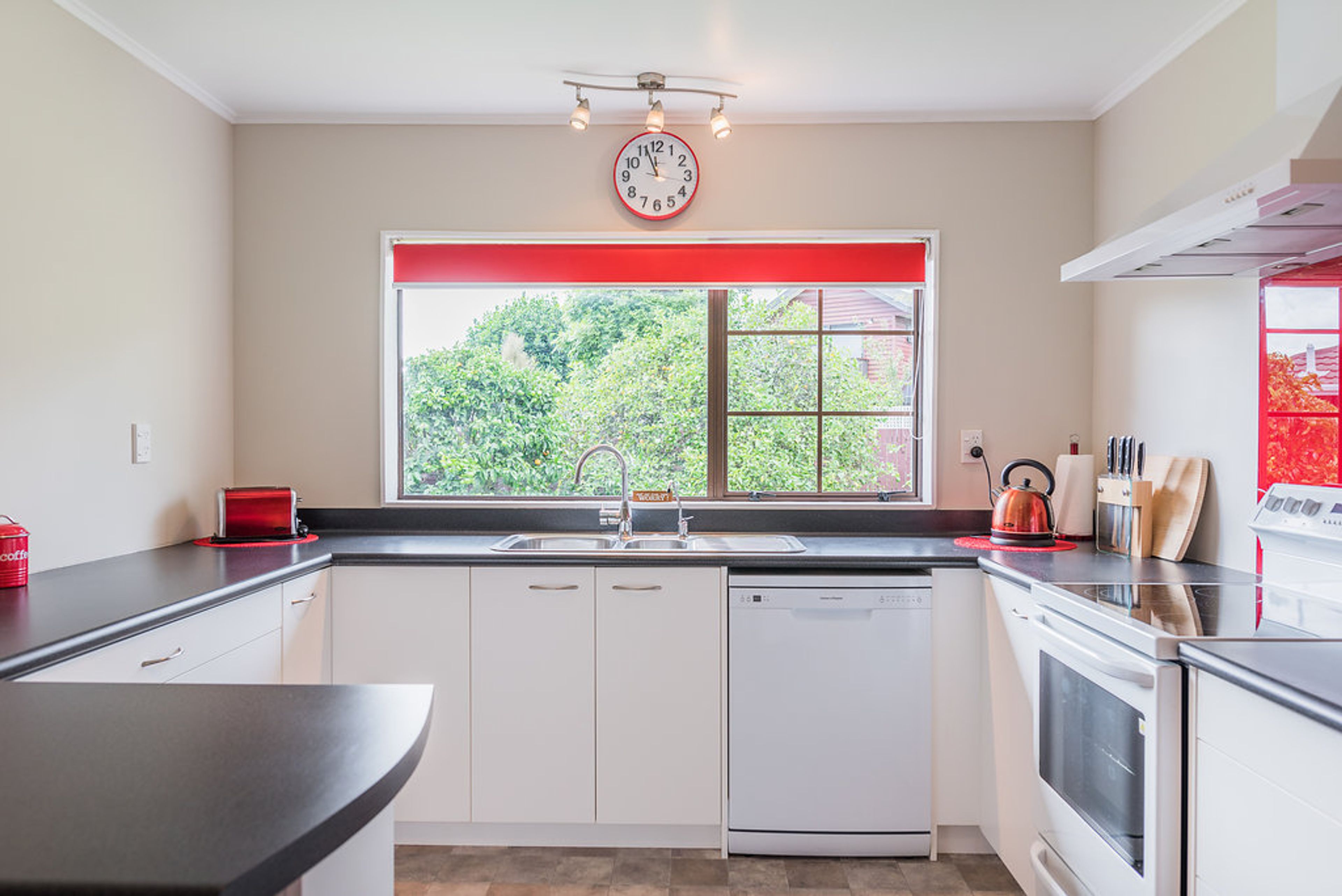 11 Awanui Drive, Waikanae, Kapiti Coast, Wellington | Tall Poppy