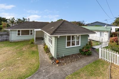 9 Bluegum Road, Paraparaumu Beach, Kapiti Coast, Wellington | Tall Poppy 