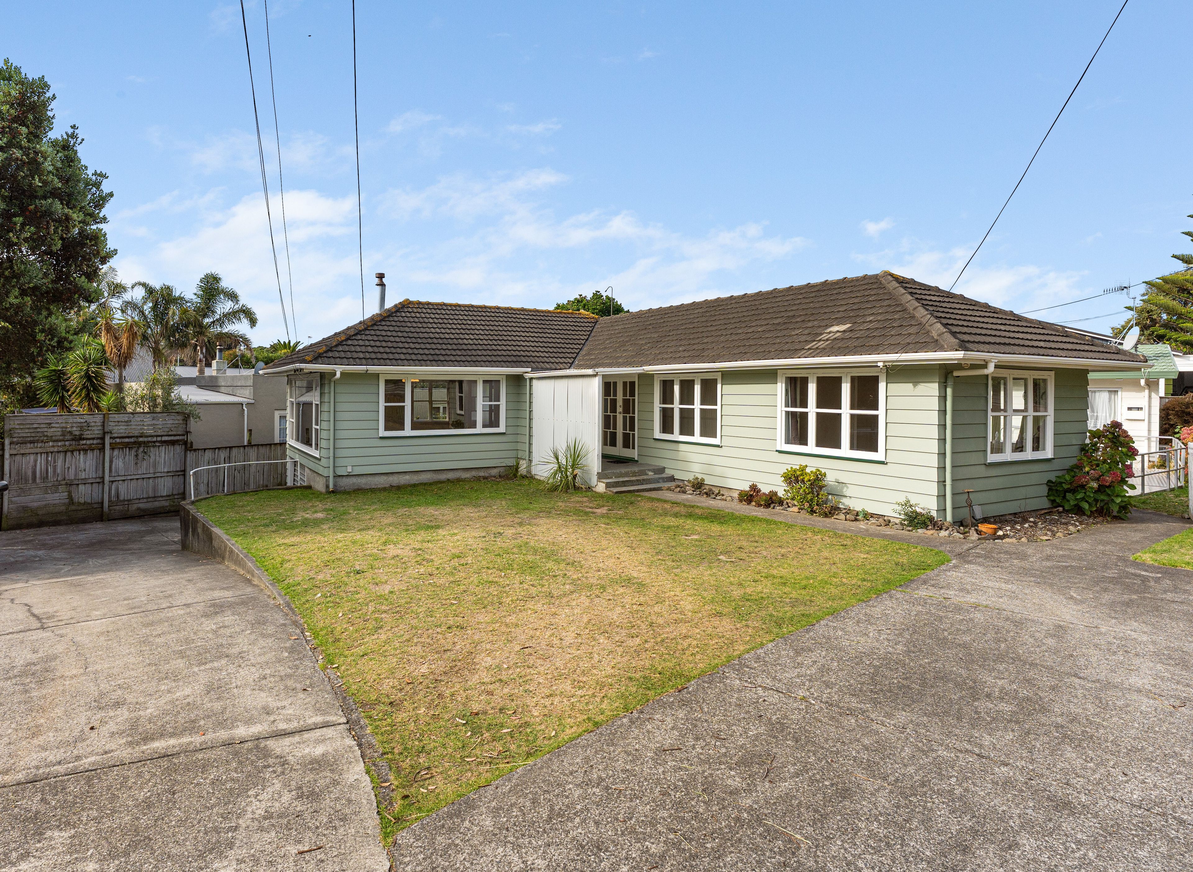 9 Bluegum Road, Paraparaumu Beach, Kapiti Coast, Wellington | Tall Poppy