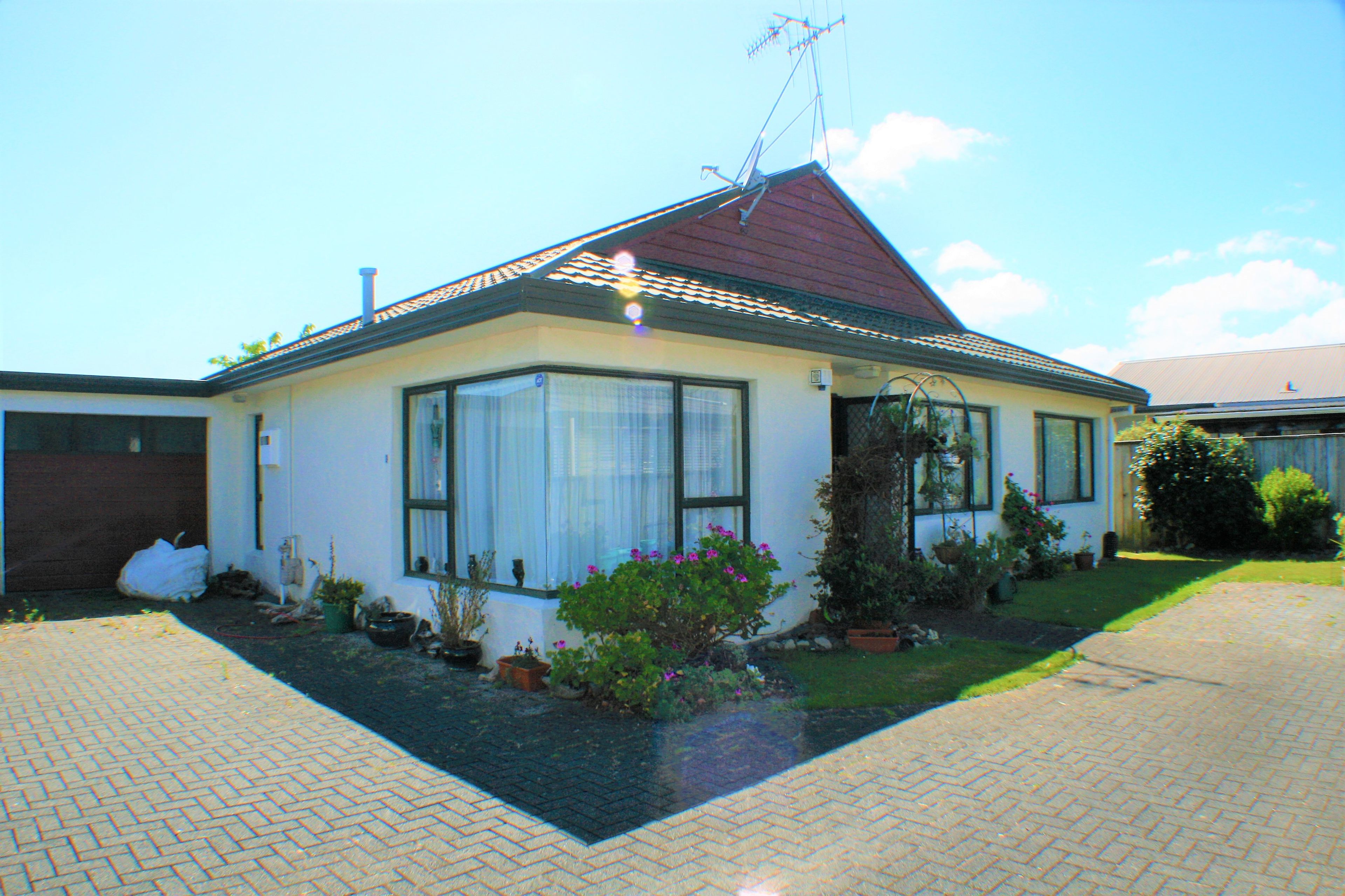 174B Bartholomew Road, Levin, Horowhenua, Manawatu | Tall Poppy