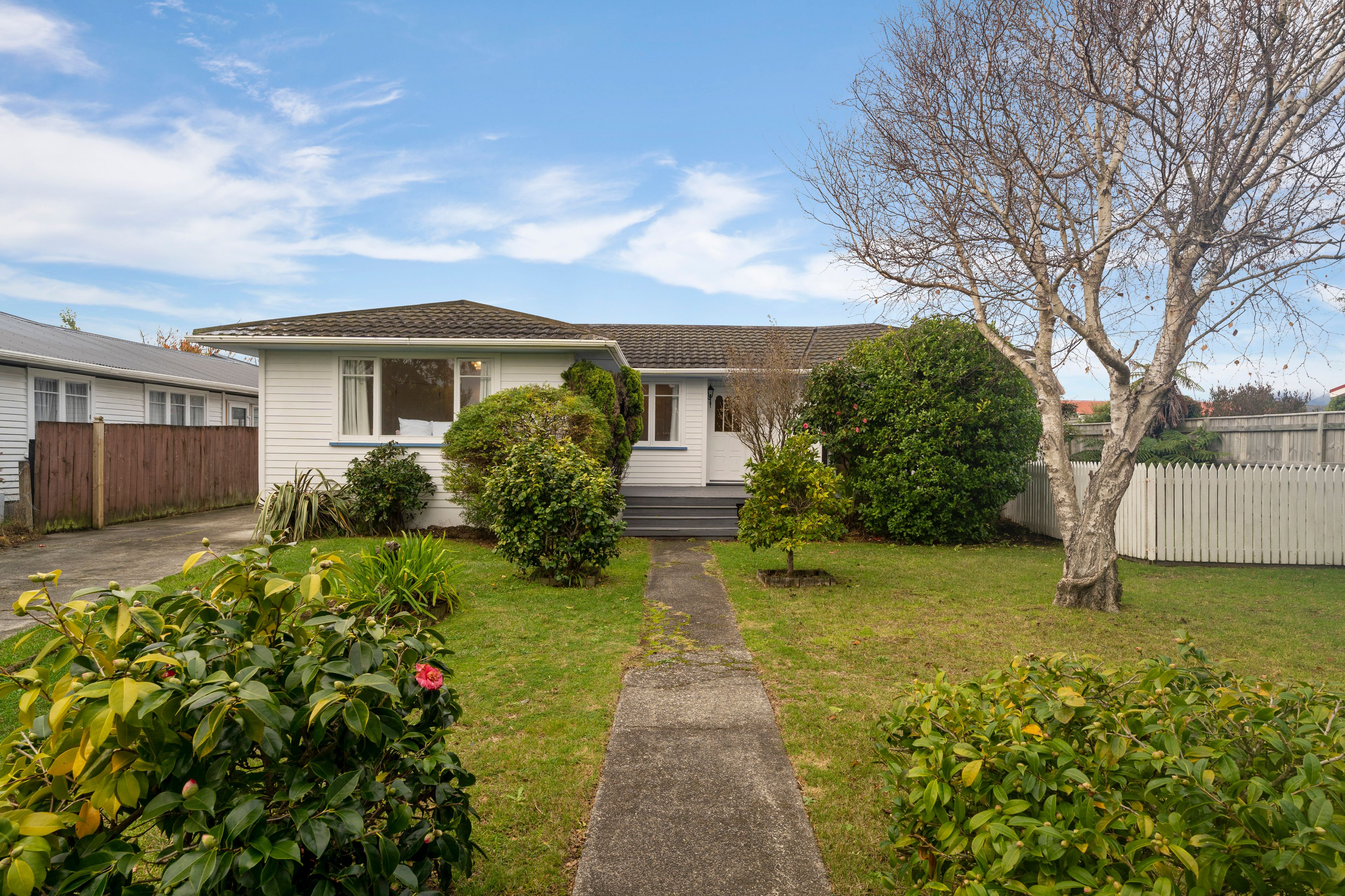 27 Winton Street, Paraparaumu Beach, Kapiti Coast, Wellington | Tall Poppy
