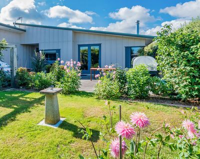 8A Queenwood Road, Levin, Horowhenua, Manawatu | Tall Poppy 