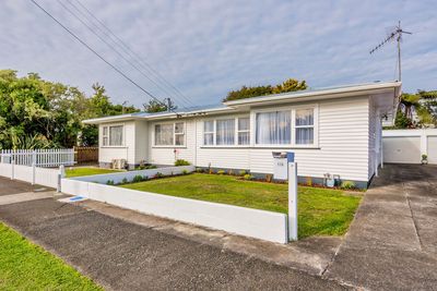 118 Weraroa Road, Levin, Horowhenua, Manawatu | Tall Poppy 