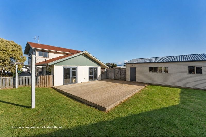8 Arnold Grove, Paraparaumu Beach, Kapiti Coast