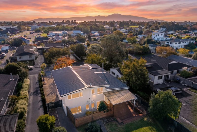 13 Nola Ave, Raumati Beach, Kapiti Coast