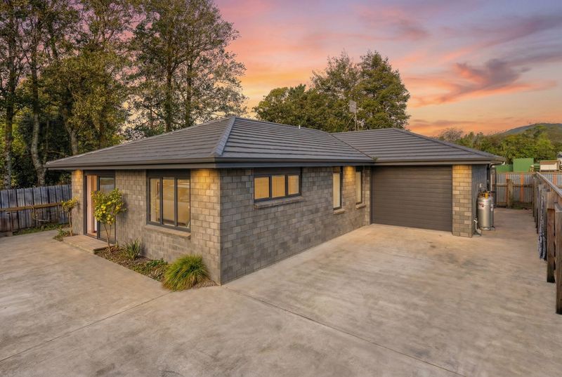 25D Stout Street, Shannon, Horowhenua