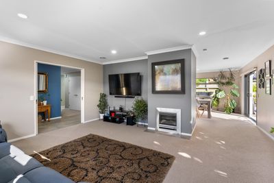 14 Leanne Way, Waikanae Beach, Kapiti Coast, Wellington | Tall Poppy 