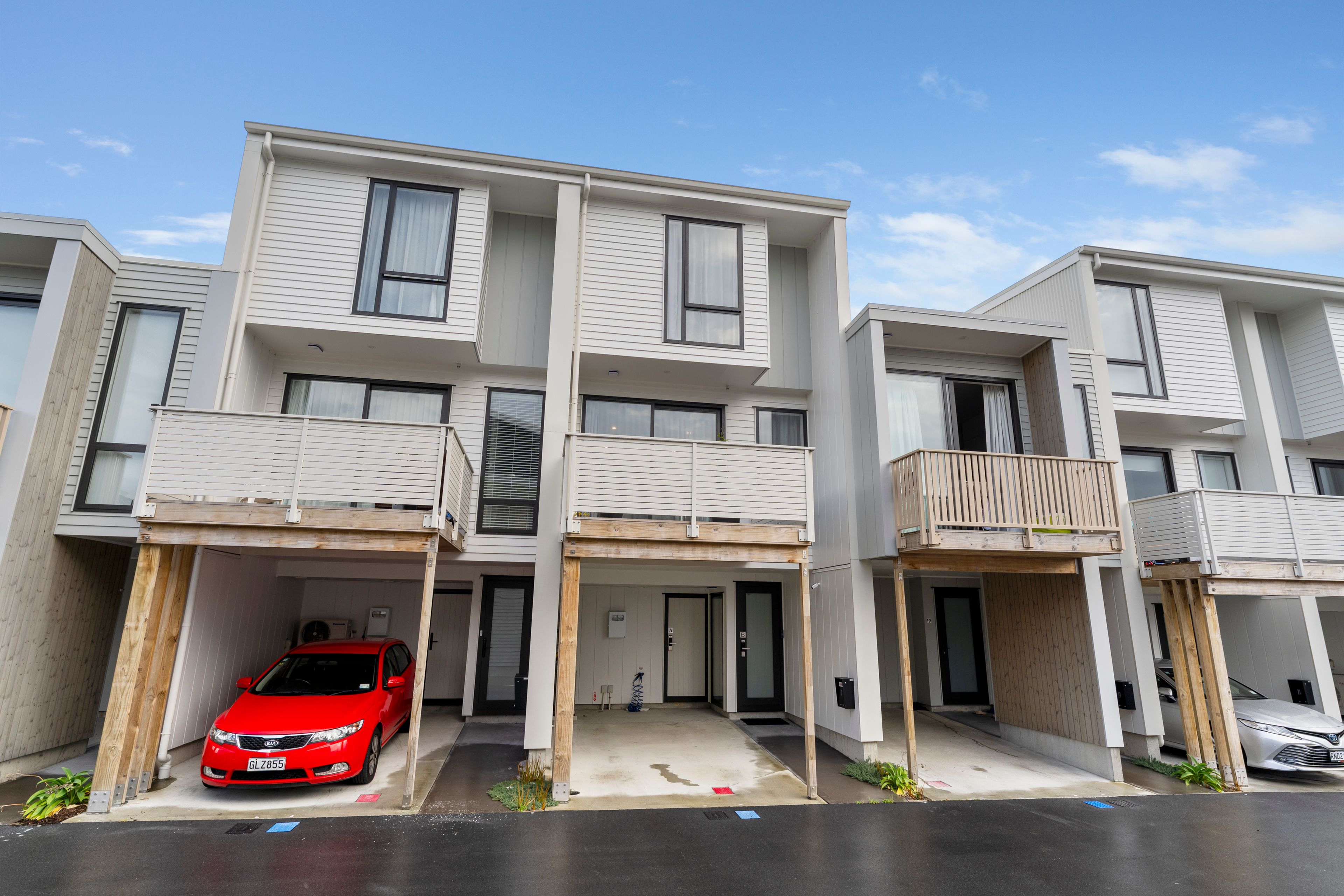 17 Kamahi Place, Paraparaumu, Kapiti Coast, Wellington | Tall Poppy