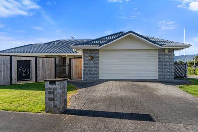 2 Harvest Court, Paraparaumu, Kapiti Coast, Wellington | Tall Poppy 