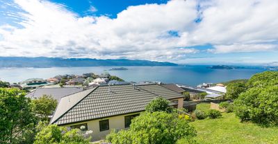 67 Dress Circle, Newlands, Wellington City, Wellington | Tall Poppy 