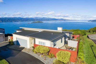 23 Bendigo Grove, Newlands, Wellington City, Wellington | Tall Poppy 