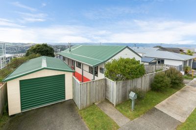 34 Nalanda Crescent, Broadmeadows, Wellington City, Wellington | Tall Poppy 