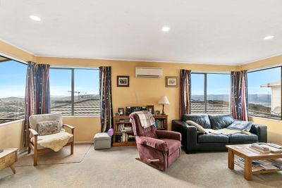34 Nalanda Crescent, Broadmeadows, Wellington City, Wellington | Tall Poppy 