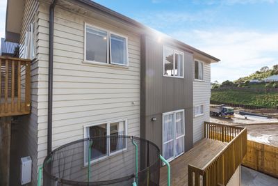 59 Glanmire Road, Newlands, Wellington City, Wellington | Tall Poppy 