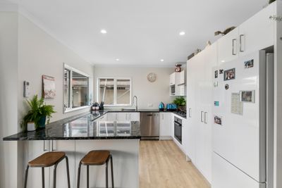 7 Epic Way, Newlands, Wellington City, Wellington | Tall Poppy 