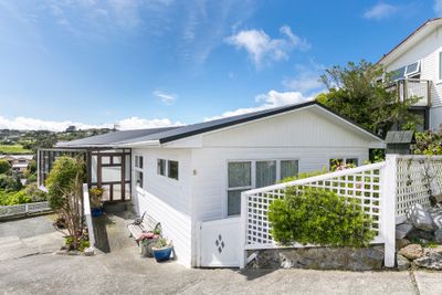 9 Blandford Way, Newlands, Wellington City, Wellington | Tall Poppy 