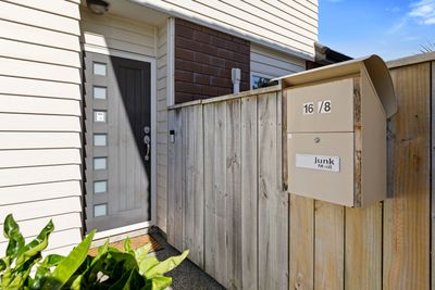 8/16 Black Rock Road, Newlands, Wellington City, Wellington | Tall Poppy 