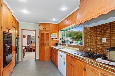 74 Raroa Terrace, Tawa, Wellington City, Wellington | Tall Poppy 