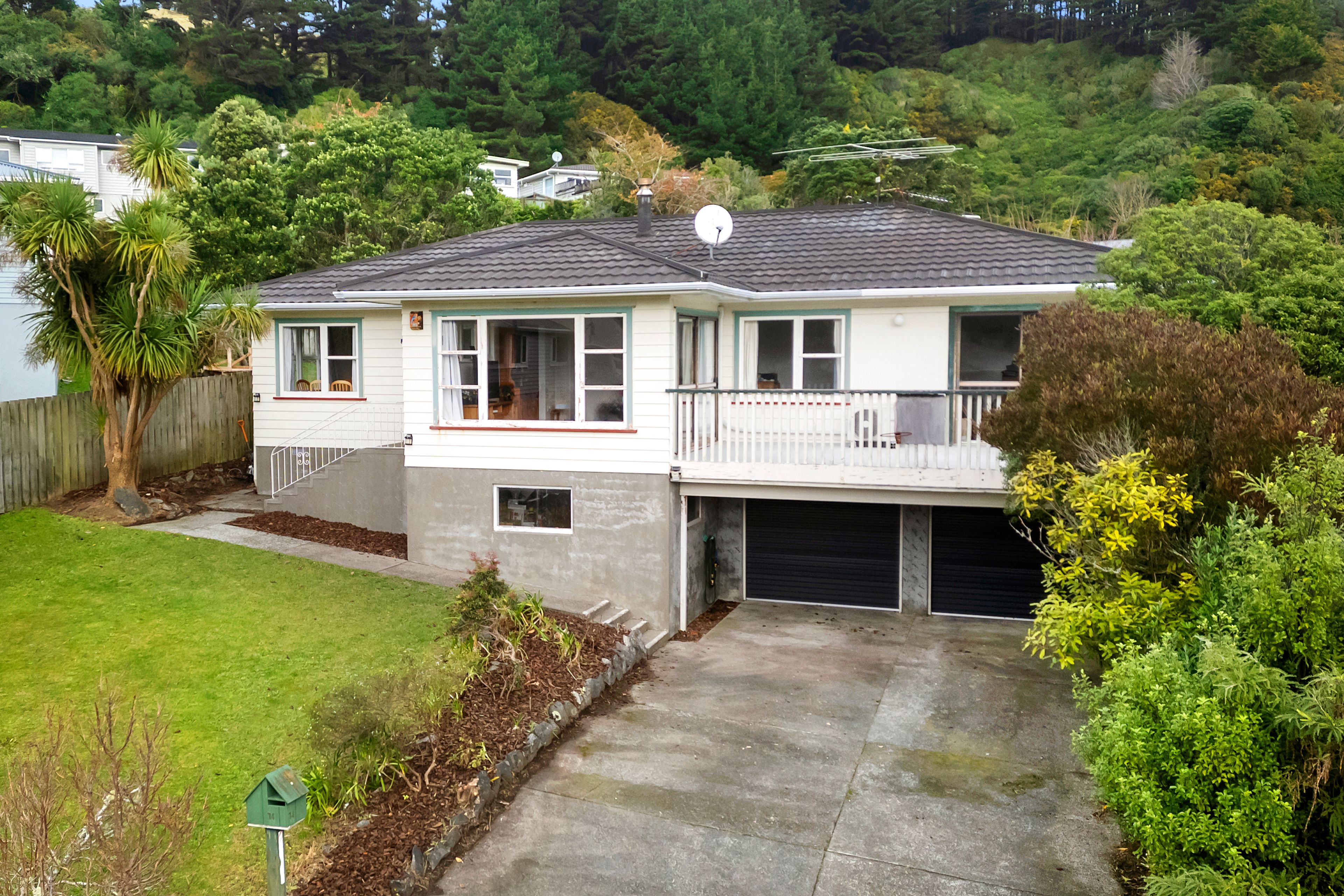 74 Raroa Terrace, Tawa, Wellington City, Wellington | Tall Poppy