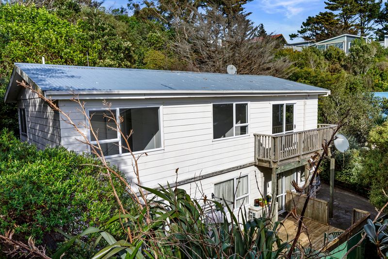 31B Omega Street, Newlands, Wellington City