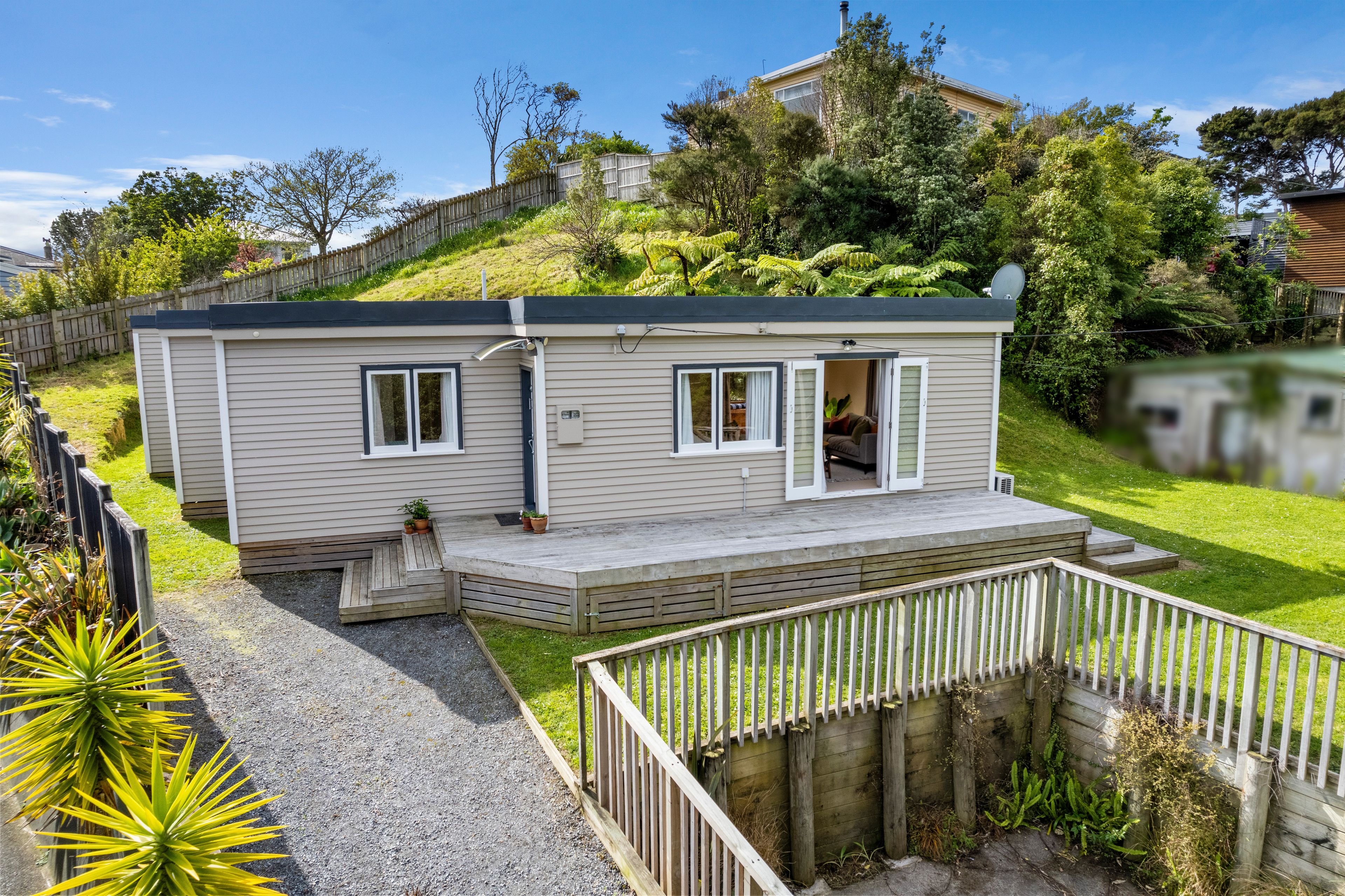 25 Kiriwai Road, Paremata, Porirua City, Wellington | Tall Poppy
